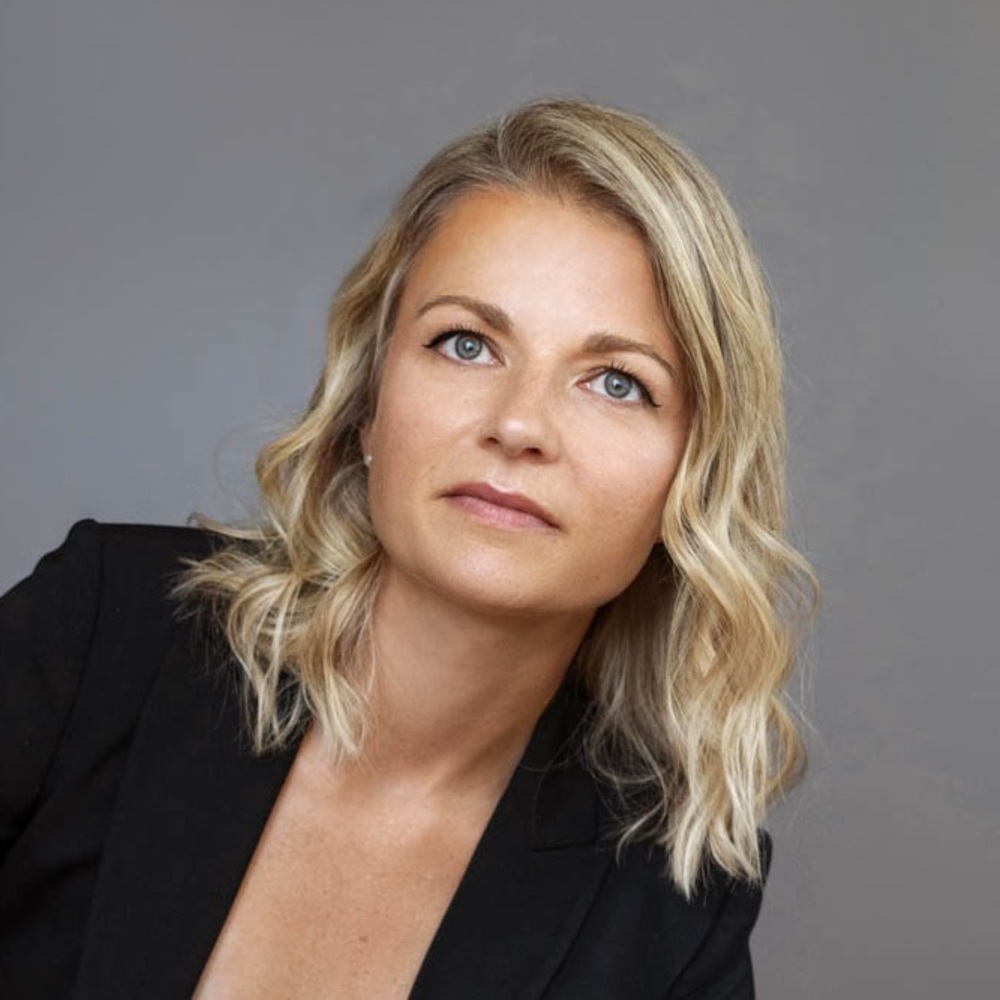 Meet your Posher, Elizabeth